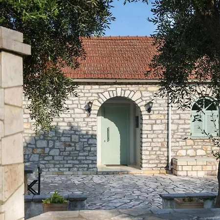 Casa de Férias Sinies Stone - Ne Corfu